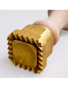 Stampo ravioli in ottone quadro mm 35 con estrattore 2