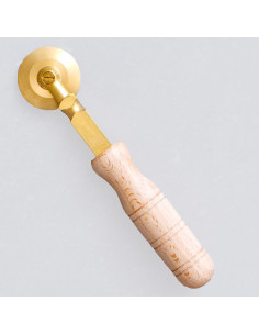 Rotella tagliapasta in ottone liscia